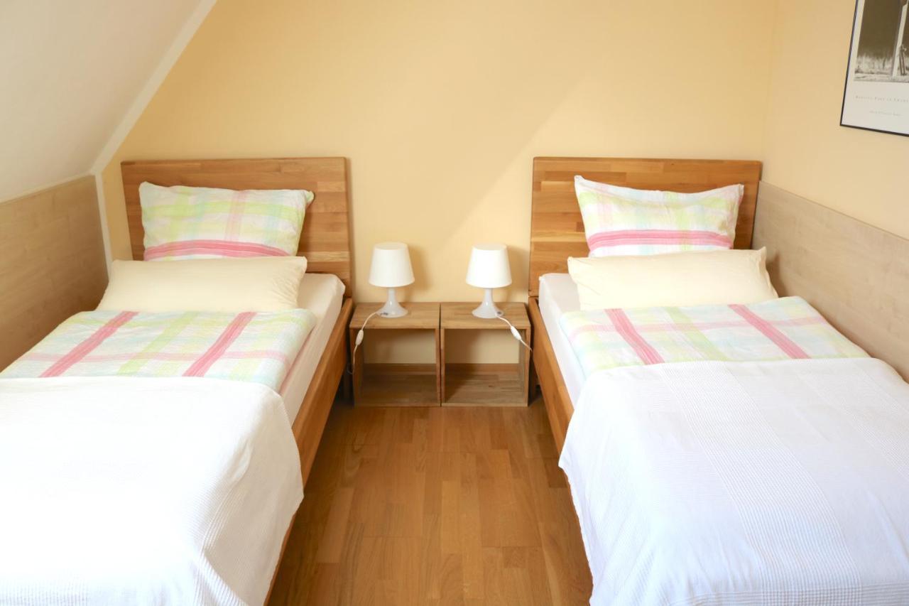 Seedorf  Familienfreundliche Ferienwohnung Am Reuterteich מראה חיצוני תמונה